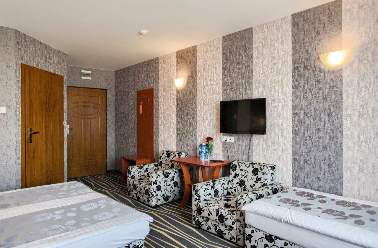 Hotel Horda Слубице Екстериор снимка