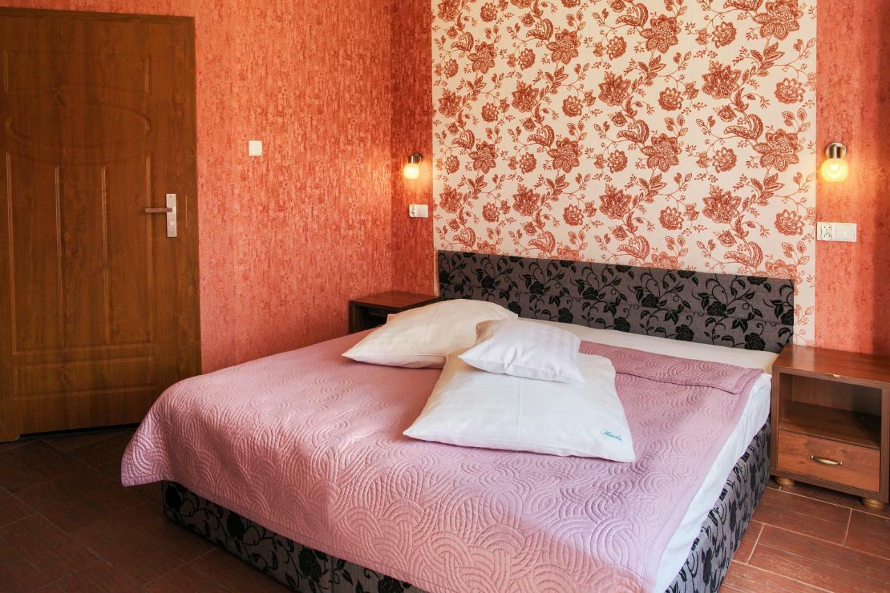 Hotel Horda Слубице Екстериор снимка